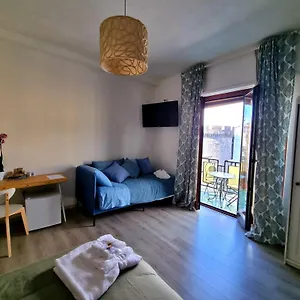  Bed & Breakfast Happy In